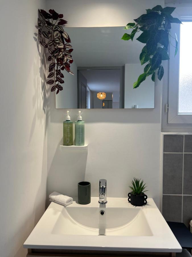 Le Cocon Moulinois, Proche Gare Avec Services By Primo C0Nciergerie Apartman Moulins  Kültér fotó